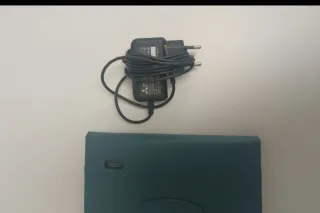 Tablet Android Negra con Funda