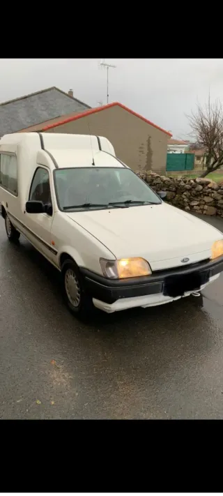 Ford Transit Courier 1997