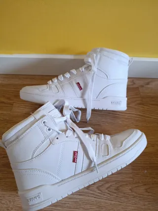 Zapatillas blancas Levis niño/a talla 38