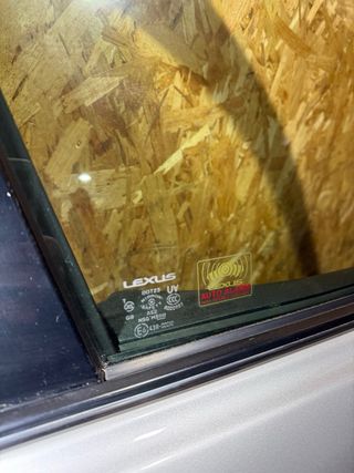 Puerta Delantera Derecha Lexus IS