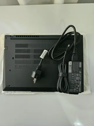 Lenovo ThinkPad T14 Gen 5 Negro