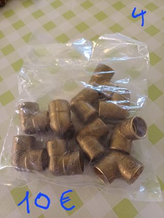 Fontanería: Codos, Tes y Racores