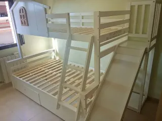 Servico de mudanza y montaje de muebles.