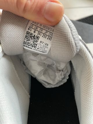 Scarpe Adidas in pelle scamosciata 39 1/3