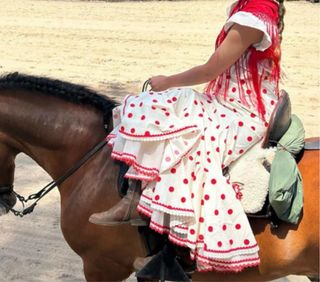 Falda flamenca lunares roja y blanca