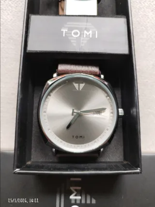 Aprovecha! Precioso Reloj marrón