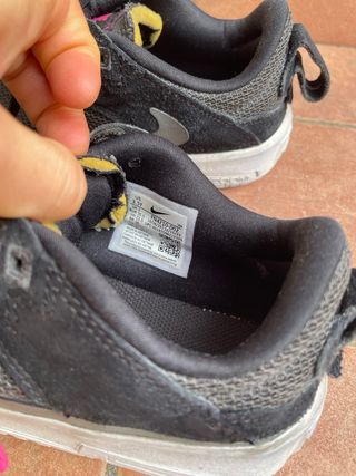 Scarpe Nike bambina 35.5 nere e rosa