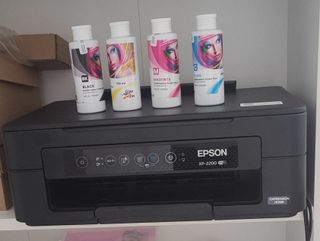 Impresora Epson XP-2200 con tintas