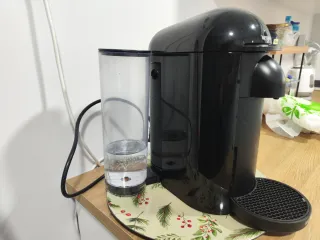Cafetera Nespresso Vertuo Krups Negra