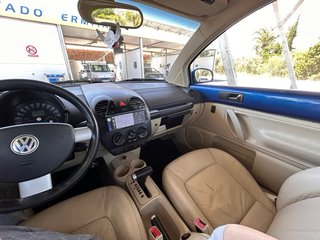 Volkswagen Beetle 2004