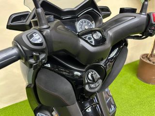 Yamaha X-MAX 300 Tech MAX