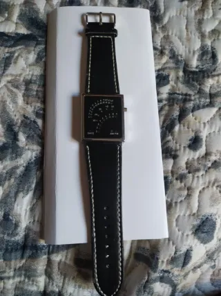 Reloj Binario Negro y Plateado