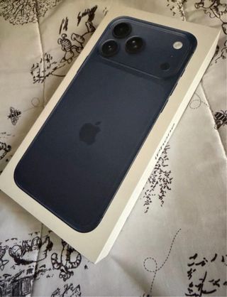 iPhone 17 Pro Max Azul