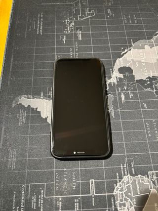 iPhone XR Negro + Cargador + Funda