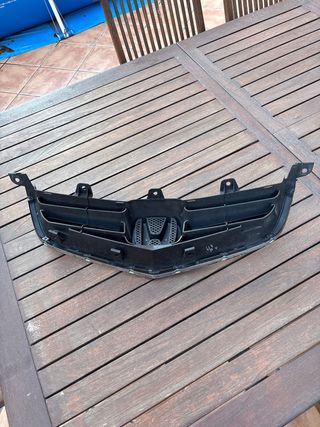 Parrilla Honda Accord 2003-2007