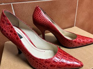 Tacones Zara Rojos Cocodrilo