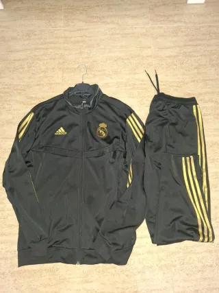 Chándal Adidas Negro y Dorado Hombre