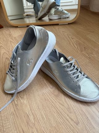 Zapatillas Lacoste Carnaby Evo Plata