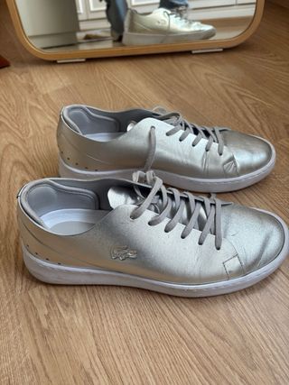 Zapatillas Lacoste Carnaby Evo Plata