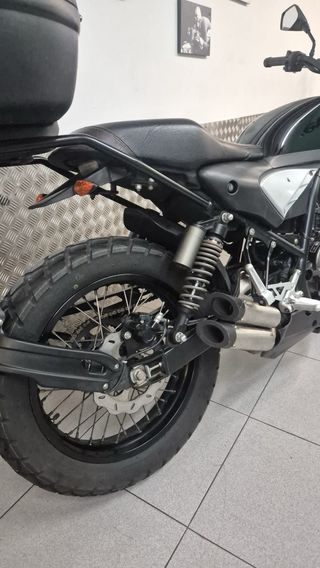 Rieju Century 125 Negra