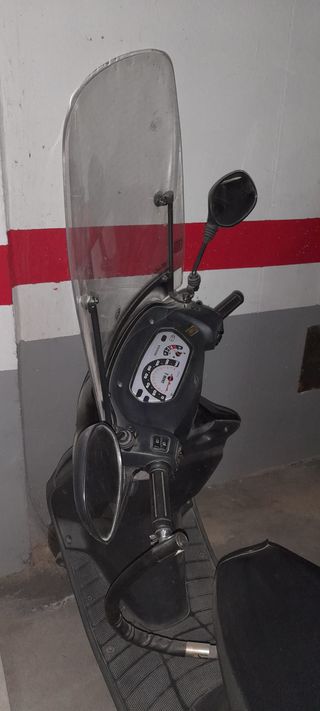 Honda EX Bali 100cc Scooter Negra