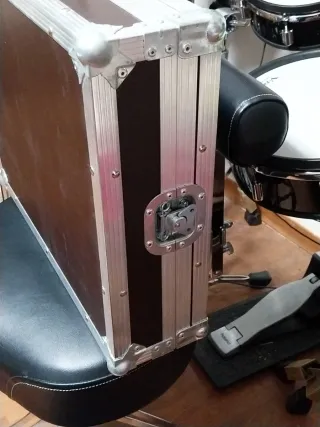 ThON CASE para Roland TR-8S  en exelente estado .