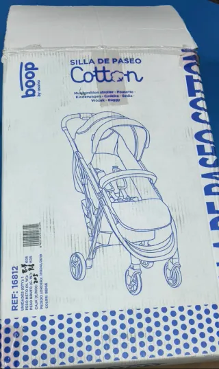 Silla de paseo ligera y plegable