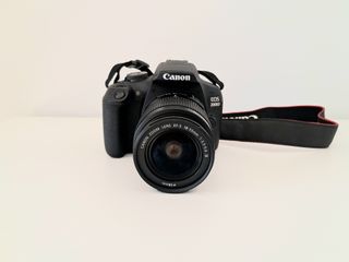 Cámara Canon EOS 2000D