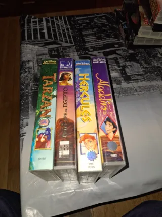 Lote 4 Películas VHS Disney (Español)