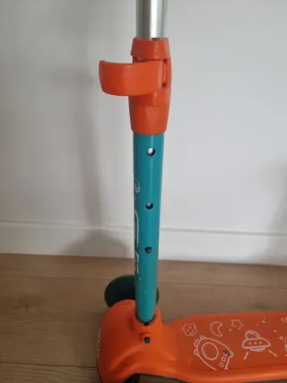 Patinete 3 ruedas infantil naranja y azul