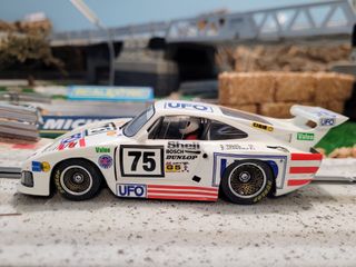 Coche de slot FLY Porsche 935 K3