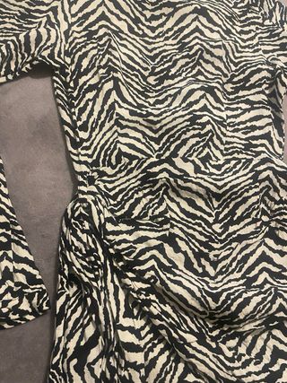 Vestido cebra manga larga