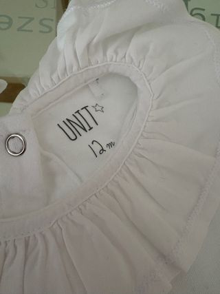 Lote 2 bodys manga larga cuello volantes T.12m