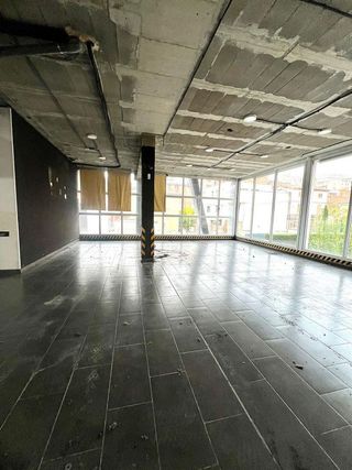 Local comercial en alquiler en Príncep de Viana - Clot -Xalets Humbert Torres en Lleida