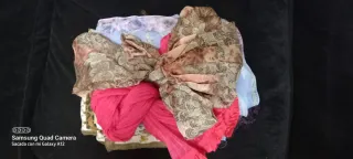 Lote 12 bufandas y 2 pares de zapatos