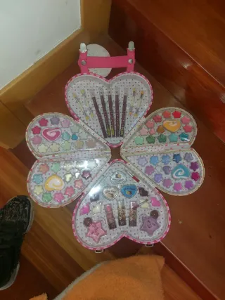 Cofre corazón para maquillaje niñas