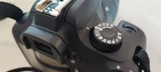 Canon EOS 4000D KitCompleto perfecto solo 664fotos