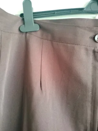 Falda formal marrón