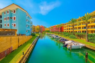 Piso en venta en Puerto de Sotogrande-La Marina en San Roque