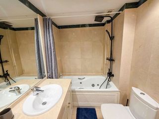 Piso en venta en Puerto de Sotogrande-La Marina en San Roque