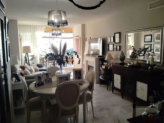 Piso en venta en Elviria en Marbella