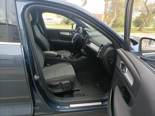 Volvo XC40 ETIQUETA 0 AUTOMÁTICO 211C.V.