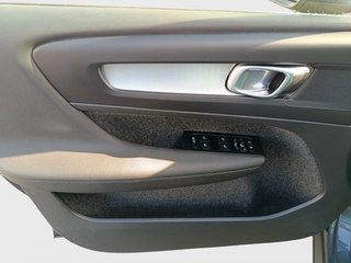 Volvo XC40 ETIQUETA 0 AUTOMÁTICO 211C.V.