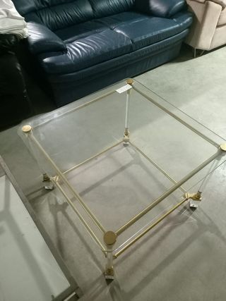 Mesa de centro cristal y metal dorado