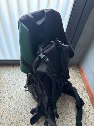 Mochila portabebés senderismo