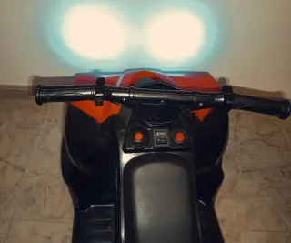 Moto Eléctrica Infantil Rojo y negro