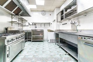 Local comercial en alquiler en Carballo