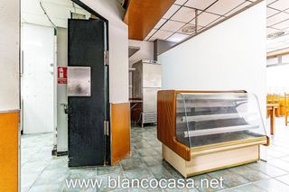 Local comercial en alquiler en Carballo