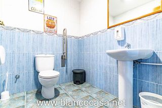 Local comercial en alquiler en Carballo