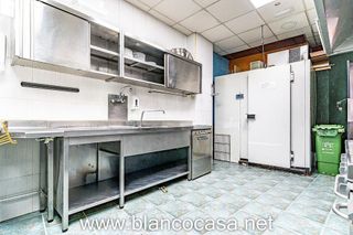 Local comercial en alquiler en Carballo